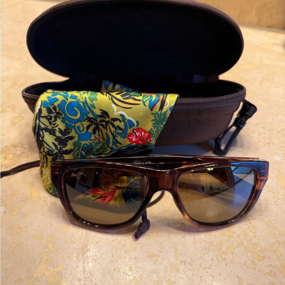 Maui Jim- Maui Cat III  (MJ 209-10)